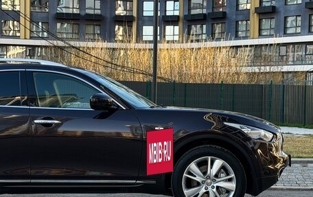 Infiniti FX II, 2012 год, 2 390 000 рублей, 11 фотография