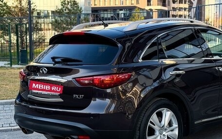 Infiniti FX II, 2012 год, 2 390 000 рублей, 15 фотография