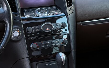 Infiniti FX II, 2012 год, 2 390 000 рублей, 26 фотография