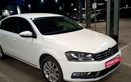 Volkswagen Passat B7, 2013 год, 1 250 000 рублей, 2 фотография