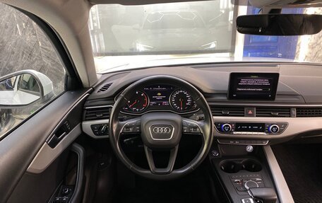 Audi A4, 2019 год, 2 250 000 рублей, 15 фотография