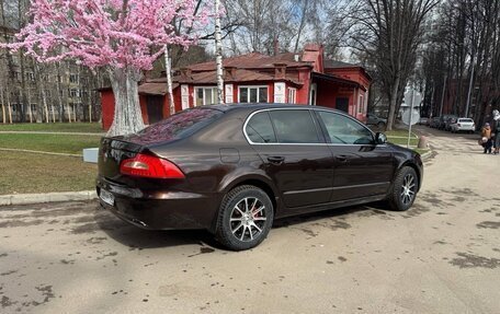 Skoda Superb III рестайлинг, 2012 год, 1 100 000 рублей, 5 фотография