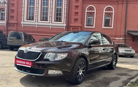 Skoda Superb III рестайлинг, 2012 год, 1 100 000 рублей, 3 фотография