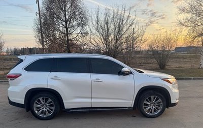 Toyota Highlander III, 2014 год, 3 000 000 рублей, 1 фотография