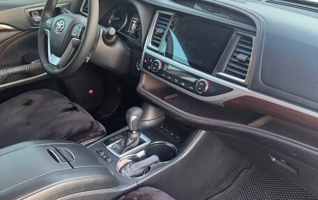 Toyota Highlander III, 2014 год, 3 000 000 рублей, 5 фотография