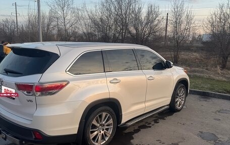 Toyota Highlander III, 2014 год, 3 000 000 рублей, 12 фотография