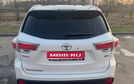 Toyota Highlander III, 2014 год, 3 000 000 рублей, 14 фотография