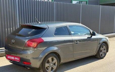 KIA cee'd I рестайлинг, 2011 год, 800 000 рублей, 9 фотография