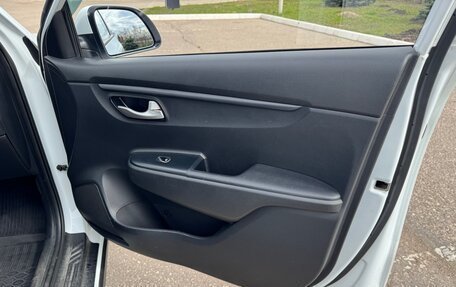 KIA Rio IV, 2019 год, 1 690 000 рублей, 17 фотография