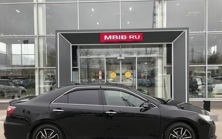 Toyota Camry, 2017 год, 2 450 000 рублей, 4 фотография