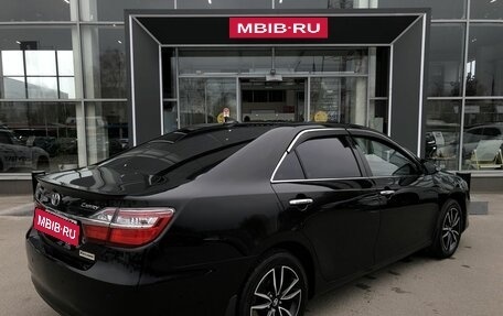 Toyota Camry, 2017 год, 2 450 000 рублей, 5 фотография