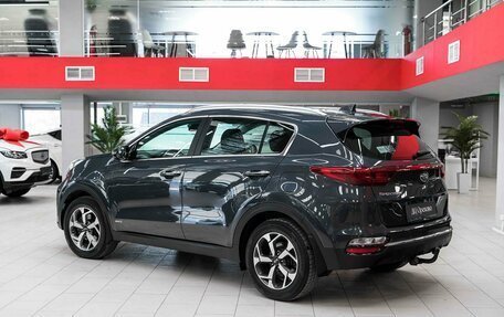 KIA Sportage IV рестайлинг, 2018 год, 1 790 000 рублей, 4 фотография