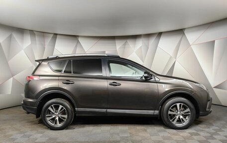 Toyota RAV4, 2018 год, 2 593 000 рублей, 6 фотография