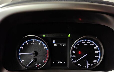 Toyota RAV4, 2018 год, 2 593 000 рублей, 16 фотография