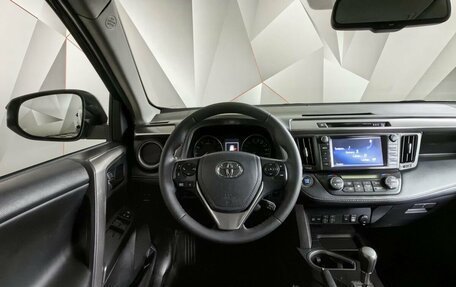 Toyota RAV4, 2018 год, 2 593 000 рублей, 18 фотография