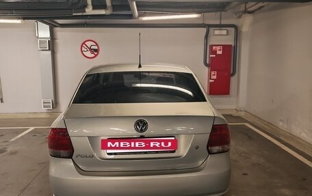 Volkswagen Polo VI (EU Market), 2012 год, 700 000 рублей, 2 фотография