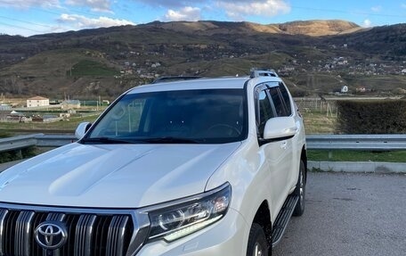 Toyota Land Cruiser Prado 150 рестайлинг 2, 2020 год, 7 200 000 рублей, 1 фотография