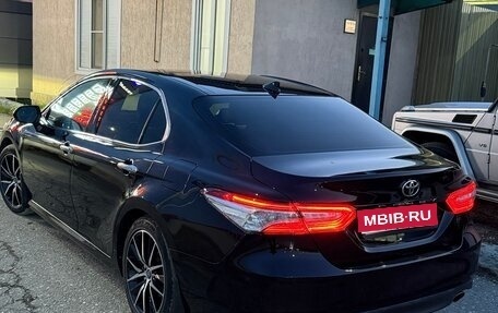 Toyota Camry, 2019 год, 2 320 000 рублей, 1 фотография