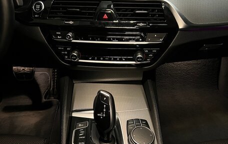 BMW 5 серия, 2018 год, 4 500 000 рублей, 14 фотография