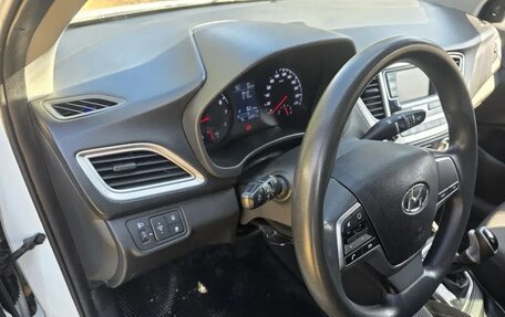 Hyundai Solaris II рестайлинг, 2020 год, 1 530 000 рублей, 8 фотография