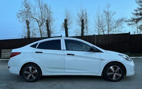Hyundai Solaris II рестайлинг, 2013 год, 642 000 рублей, 3 фотография