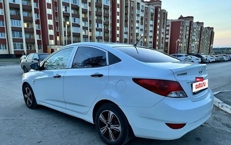Hyundai Solaris II рестайлинг, 2013 год, 642 000 рублей, 5 фотография