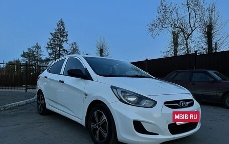 Hyundai Solaris II рестайлинг, 2013 год, 642 000 рублей, 2 фотография