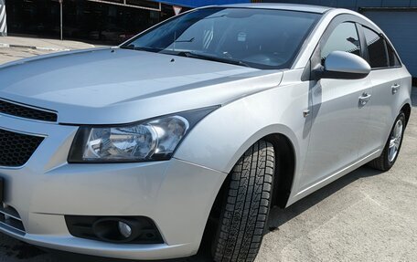 Chevrolet Cruze II, 2011 год, 730 000 рублей, 5 фотография