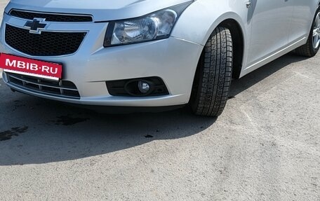 Chevrolet Cruze II, 2011 год, 730 000 рублей, 4 фотография