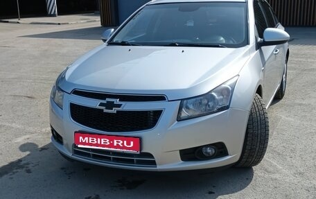 Chevrolet Cruze II, 2011 год, 730 000 рублей, 3 фотография