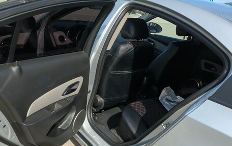 Chevrolet Cruze II, 2011 год, 730 000 рублей, 28 фотография