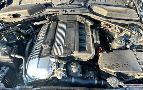 BMW 5 серия, 2004 год, 850 000 рублей, 7 фотография