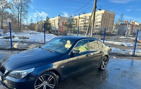 BMW 5 серия, 2004 год, 850 000 рублей, 14 фотография