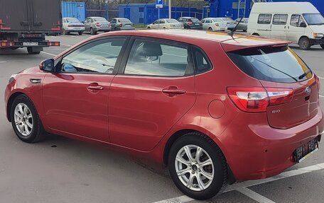 KIA Rio III рестайлинг, 2013 год, 825 000 рублей, 3 фотография