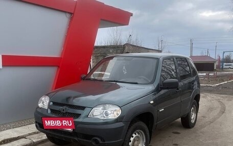 Chevrolet Niva I рестайлинг, 2014 год, 500 000 рублей, 2 фотография