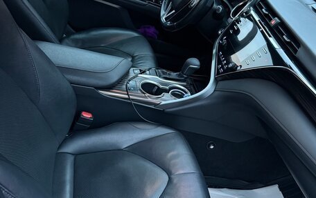 Toyota Camry, 2019 год, 2 320 000 рублей, 8 фотография