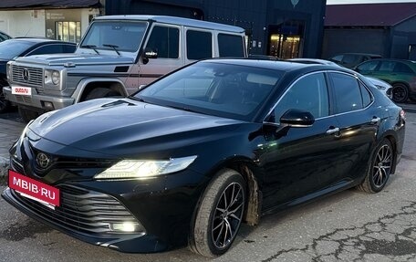 Toyota Camry, 2019 год, 2 320 000 рублей, 10 фотография
