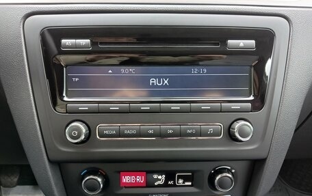 Skoda Rapid I, 2015 год, 1 300 000 рублей, 11 фотография