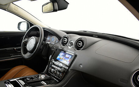 Jaguar XJ IV (X351), 2016 год, 1 950 000 рублей, 33 фотография