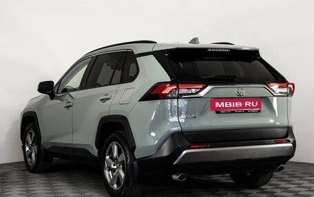 Toyota RAV4, 2020 год, 2 999 000 рублей, 8 фотография