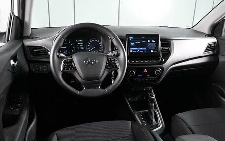 Hyundai Solaris II рестайлинг, 2022 год, 1 419 000 рублей, 6 фотография