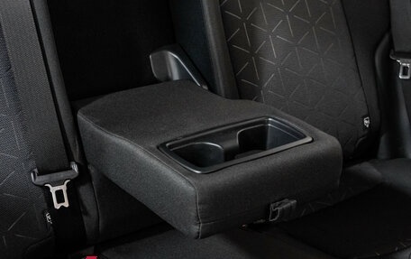 Toyota RAV4, 2020 год, 2 999 000 рублей, 28 фотография