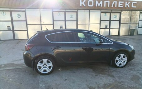 Opel Astra J, 2012 год, 850 000 рублей, 2 фотография