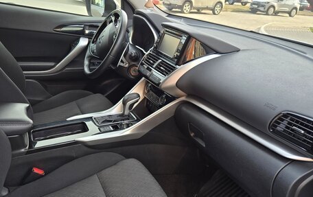 Mitsubishi Eclipse Cross, 2021 год, 2 700 000 рублей, 8 фотография