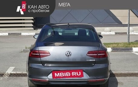 Volkswagen Passat B8 рестайлинг, 2017 год, 1 415 000 рублей, 4 фотография