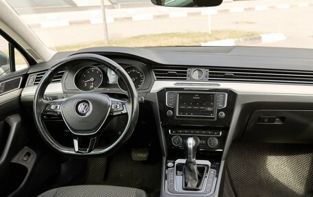 Volkswagen Passat B8 рестайлинг, 2017 год, 1 415 000 рублей, 8 фотография