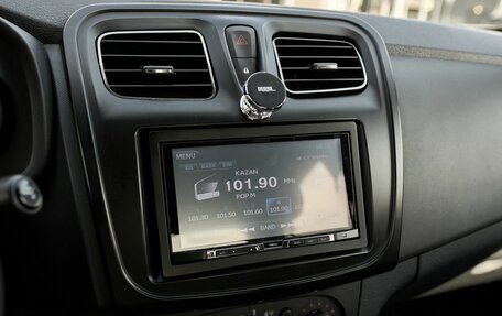 Renault Logan II, 2017 год, 754 000 рублей, 9 фотография