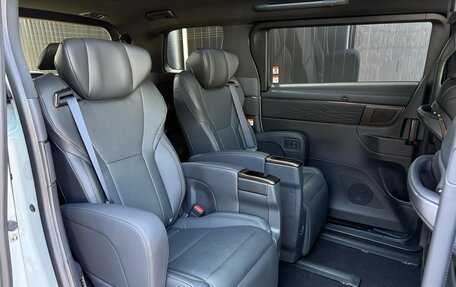 Toyota Alphard, 2026 год, 9 950 000 рублей, 6 фотография