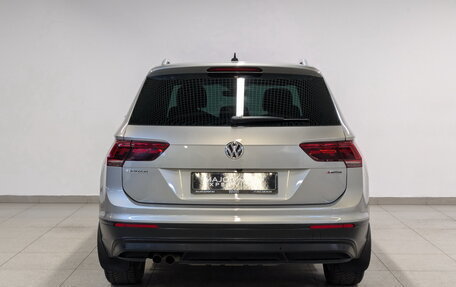 Volkswagen Tiguan II, 2020 год, 3 300 000 рублей, 6 фотография