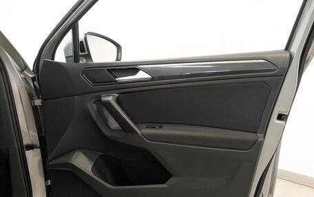 Volkswagen Tiguan II, 2020 год, 3 300 000 рублей, 25 фотография